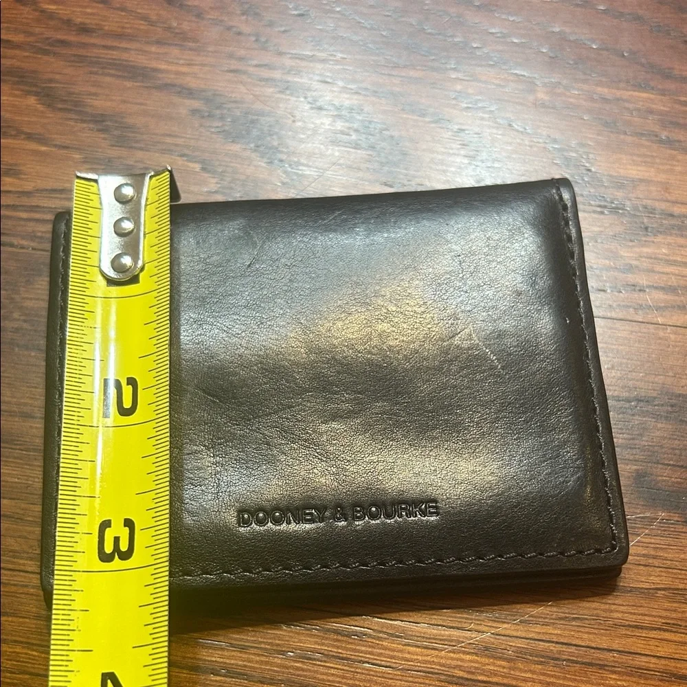 Dooney & Bourke Black Leather Card & Key Holder Minimalist